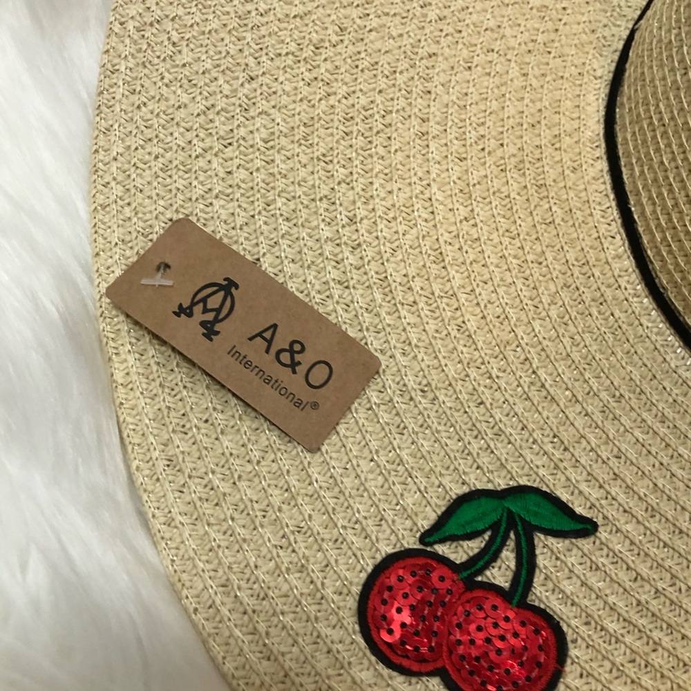 Straw Sequin Patch Beach Hat - Picture 3 of 5